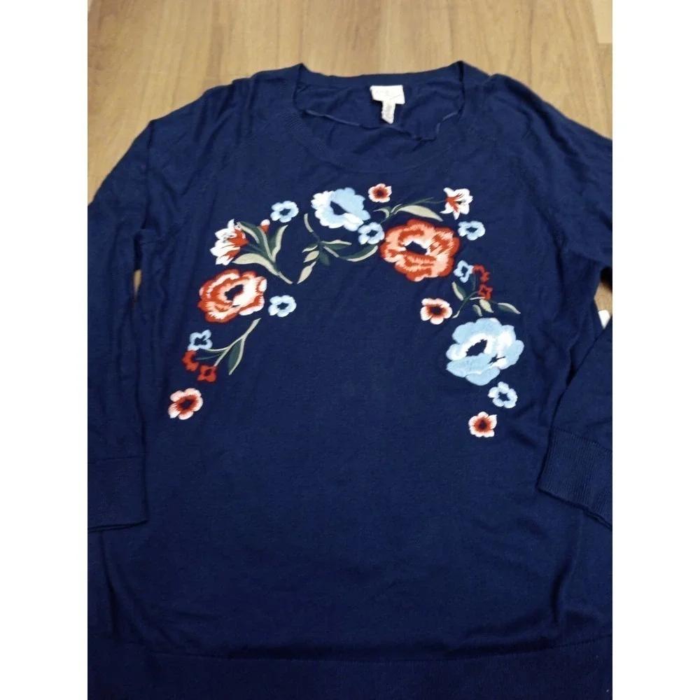NWT St John's Bay Women 2X Floral Flower Embroidered Blue Sweater - Picture 2 of 6